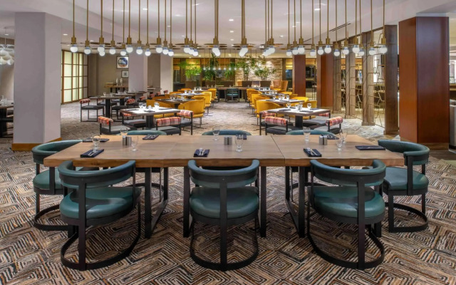 DoubleTree by Hilton San Francisco Airport