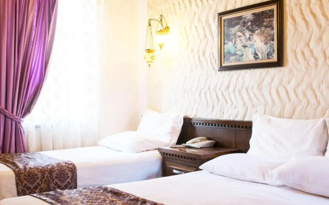 Cicerone Lodge Hotel
