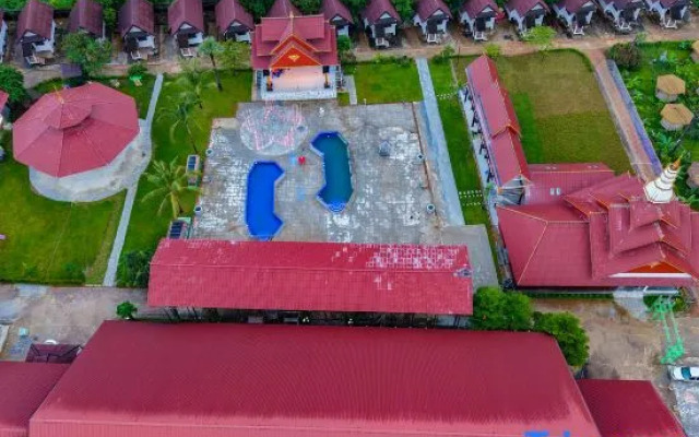 Hometown of Dragon Hotel