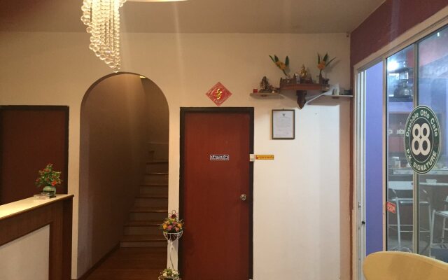 Nawaporn Place Guesthouse