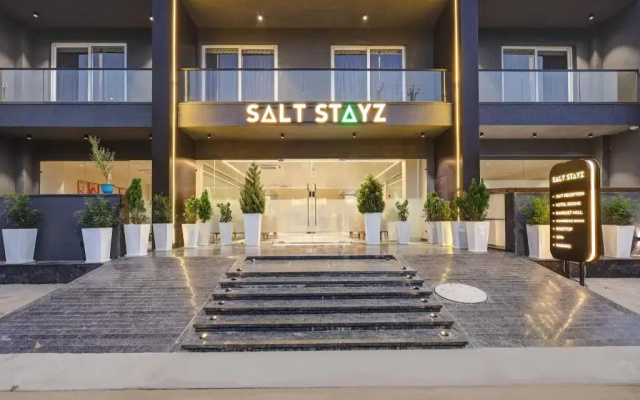 Saltstayz Premier – Golf Course Road & Sector 42