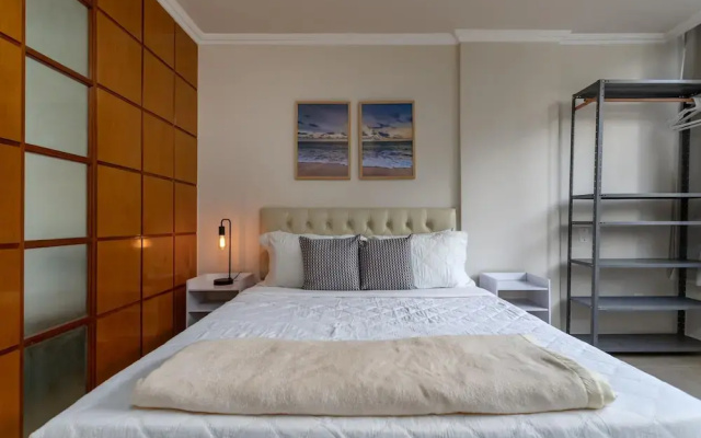 Refuge in Copacabana For 4 People Nsc401