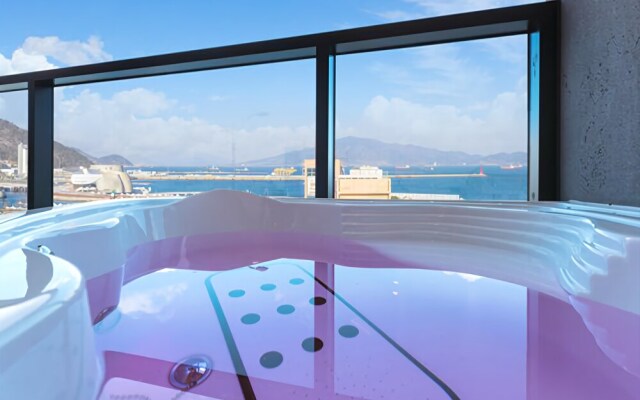 Yeosu Paradise Spa Pension
