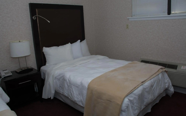 Atlantic Inn & Suites