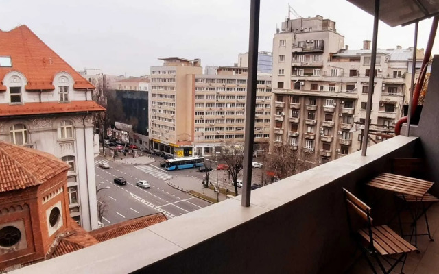 Sunny 3BR Midtown Flat - Amazing View Balcony