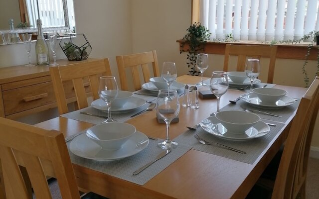 Beautiful Three Bedroom Seaside Retreat