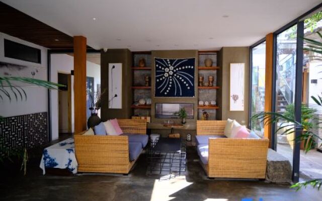 Po return. Slow talk