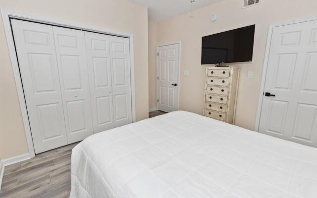 Sandpiper Cove 9107 3 Bedroom Condo by RedAwning