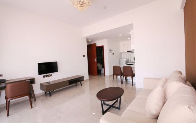 EASTLAND Hotel & Apartment