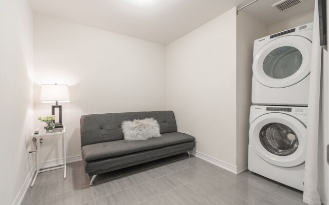 Superb Brand New Spacious Town Home