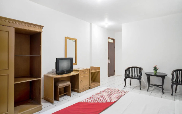 OYO 1781 New Valentino – Guest Rooms – Makassar