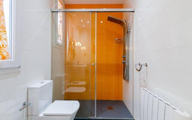 Tu hogar en La Latina en Calle Tabernillas by Batuecas