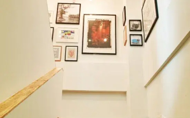 Houshanti B&B (Chongqing Jiefangbei Eighteen Tiers Branch)