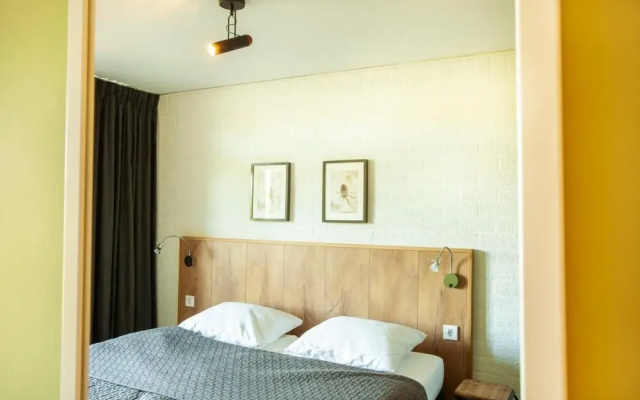 Luxorious Villa s for 22 Persons
