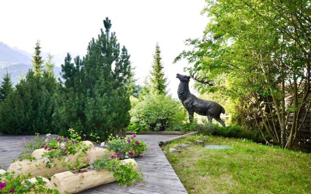 Le Cerf Amoureux Hotel