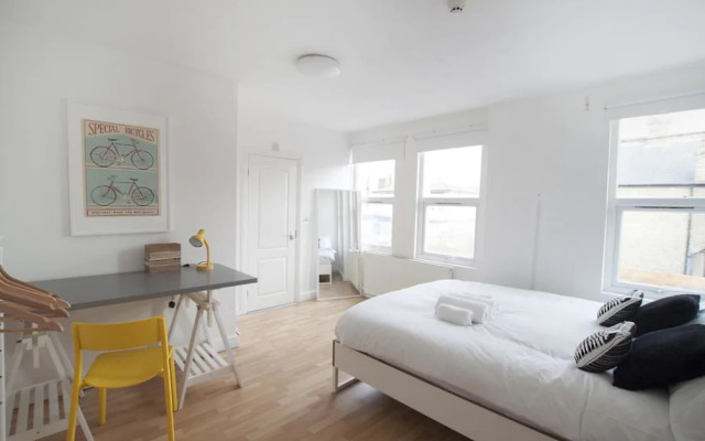 Wimbledon South by Allo Housing