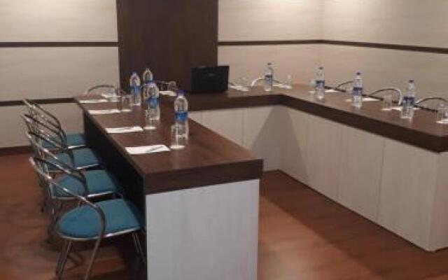 Hotel Sarthak