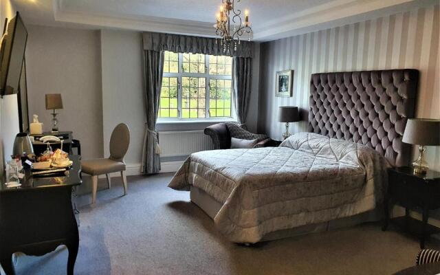 Nuthurst Grange Country House Hotel