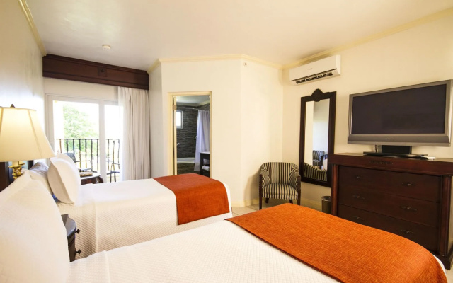 Jewel Paradise Cove Adult Beach Resort & Spa – All Inclusive