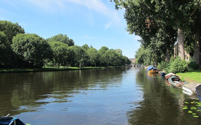 Bos en Lommer apartments - Erasmus Park area