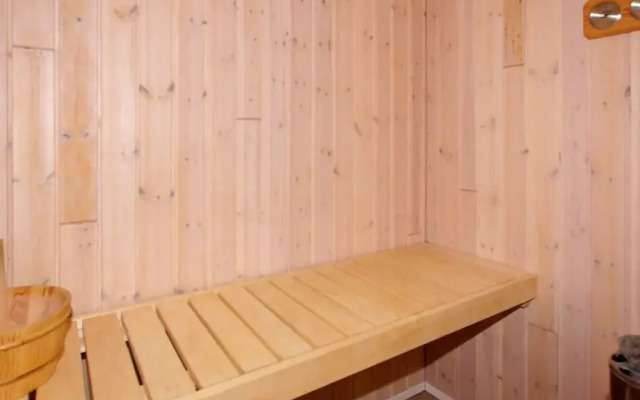 6 Person Holiday Home in Tarm