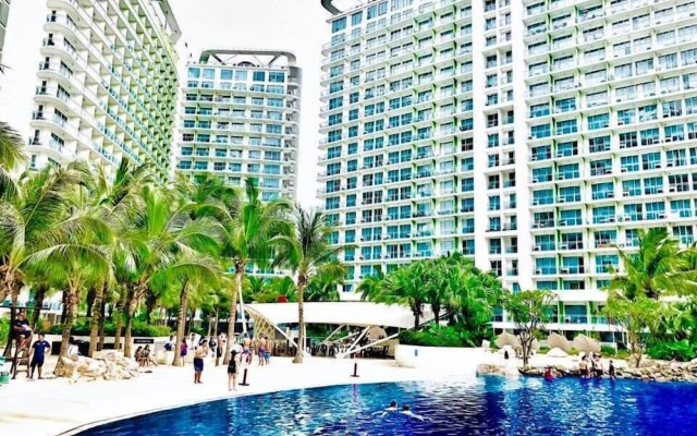 Azure Urban Resort HostedbyCes