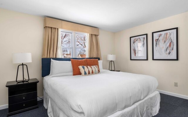 Beverly Garden Suites