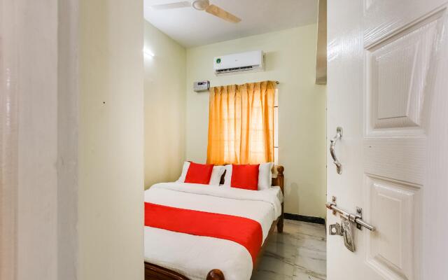 OYO 68460 Jai Sri Apartments
