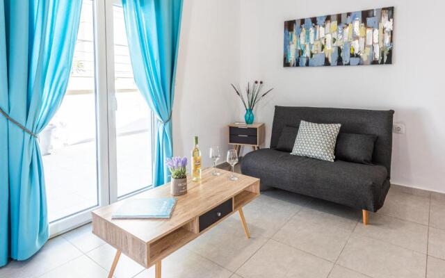 Orama Suites II
