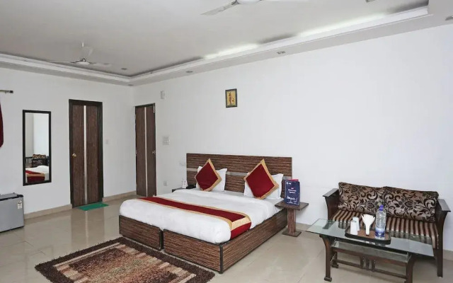 OYO 10257 Hotel Lotus Park