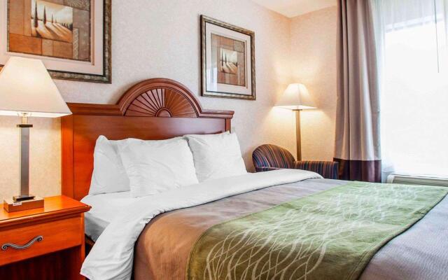 Clarion Pointe Racine - Mount Pleasant