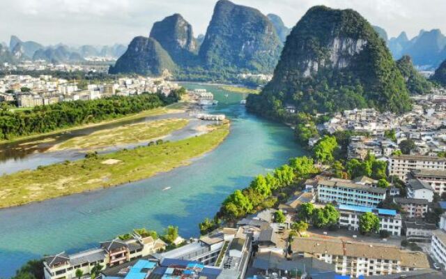 Yangshuo Leisure Tea Resort