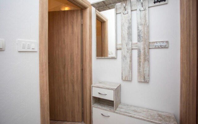 Nice Apartment in Rabac With Wifi and 2 Bedrooms