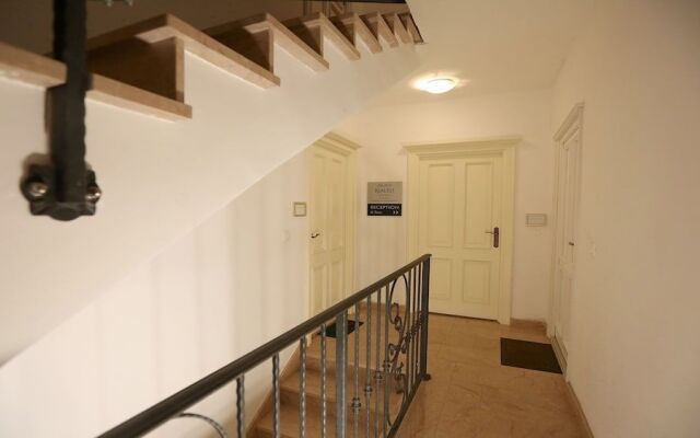 Rialto Luxury Apartment