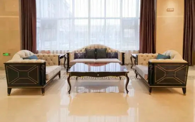 Hebi Yingbin Garden Hotel (Hebi East High-speed Railway Station)