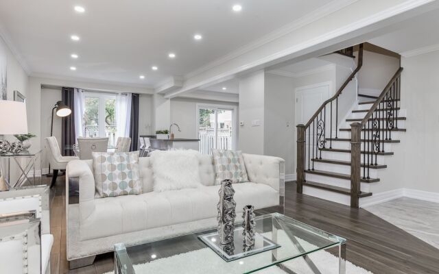 QuickStay - Stunning 4bdrm House in Vaughan