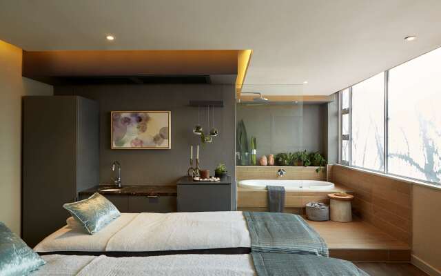 Radisson Collection Hotel, Waterfront Cape Town