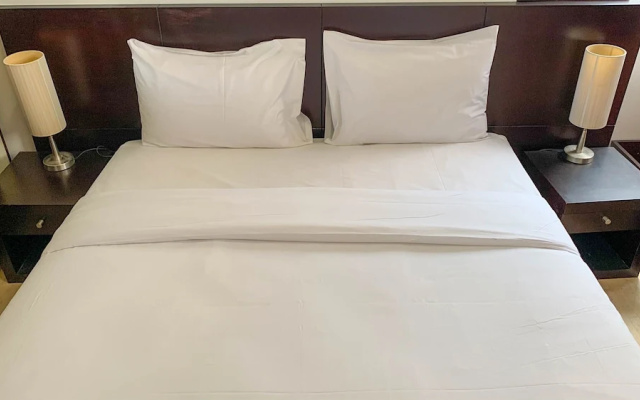 Comfort And Minimalist 2Br At Maple Park Sunter Apartment – Guest Rooms – Jakarta