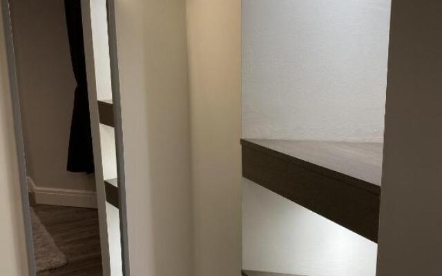 Edward Place Luxury Hot Tub Apartments