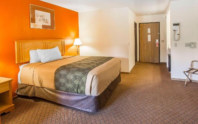Econo Lodge Inn & Suites Menomonie