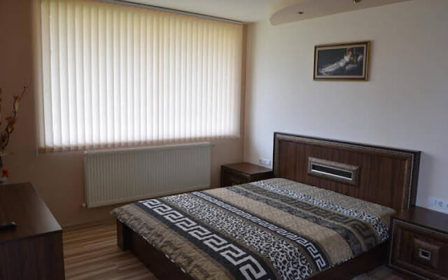 Mariana Apartment
