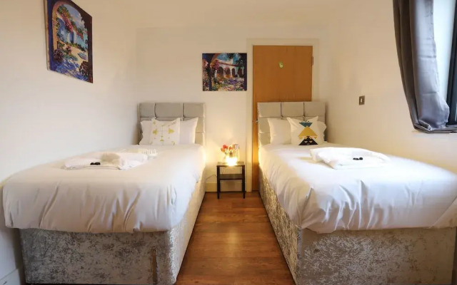 ICC Arena Fiveways Central Apartment