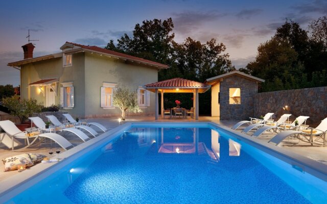 Peaceful Villa in Lovran With Swimming Pool