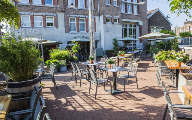 Hotel De Hallen