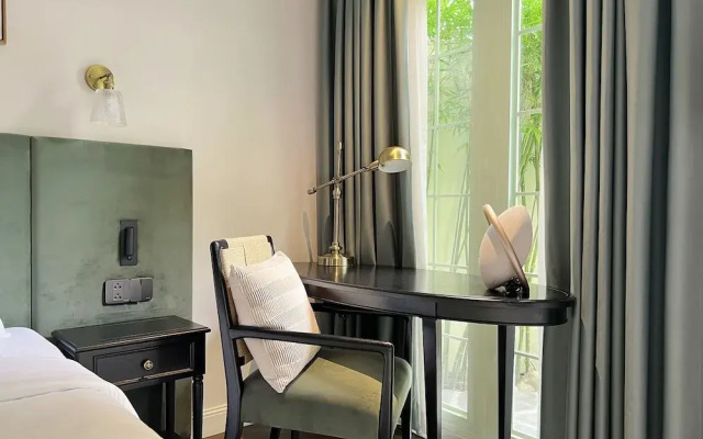 President Maison Signature by M Village