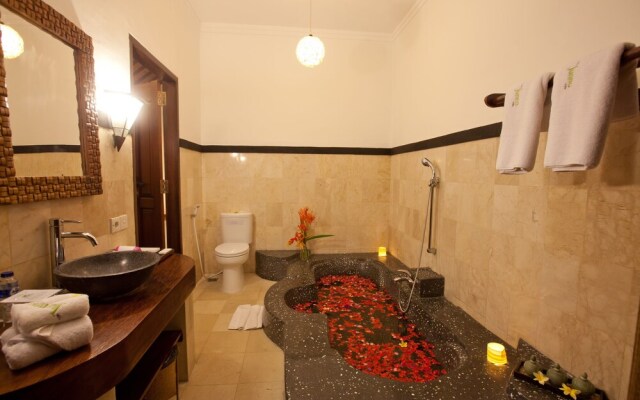 The Junno Villa
