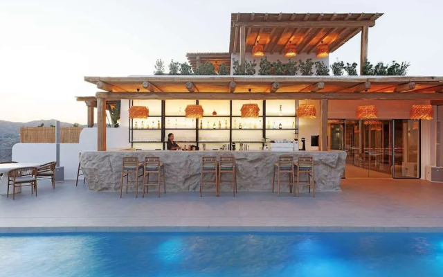 White Art Suites