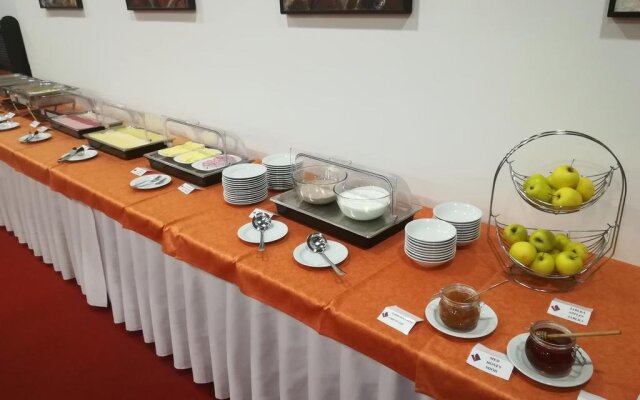 Hotel Satel