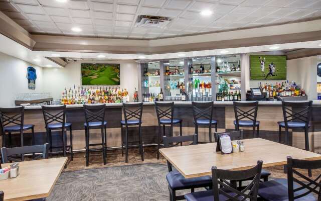 Wingate by Wyndham Detroit Metro Airport