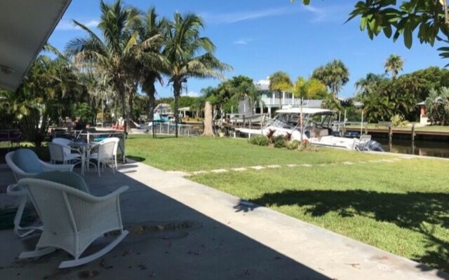 526 72nd St - 2 Br Home